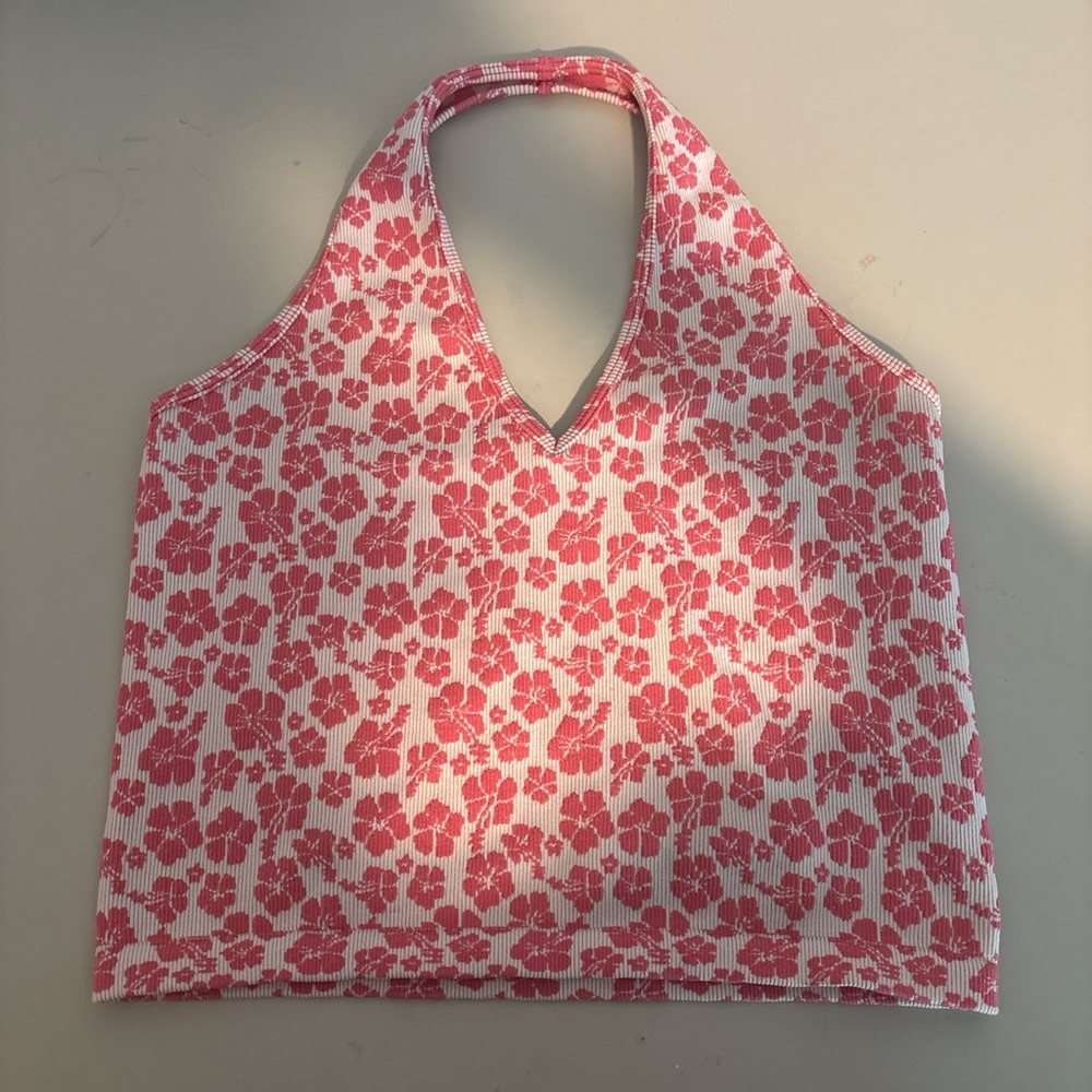 Casual Pink Tank Top with Lightweight Fabric